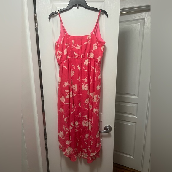 NWT Francesca’s pink faux wrap hi lo midi dress - Picture 3 of 4